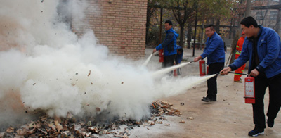 星火機床公司開展冬季消防滅火演練