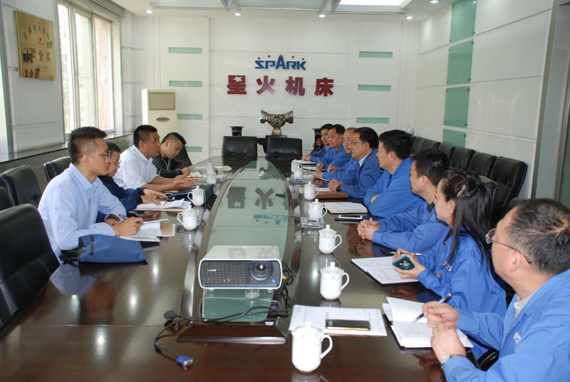 天水市委巡察組來星火機(jī)床公司檢查指導(dǎo)工作