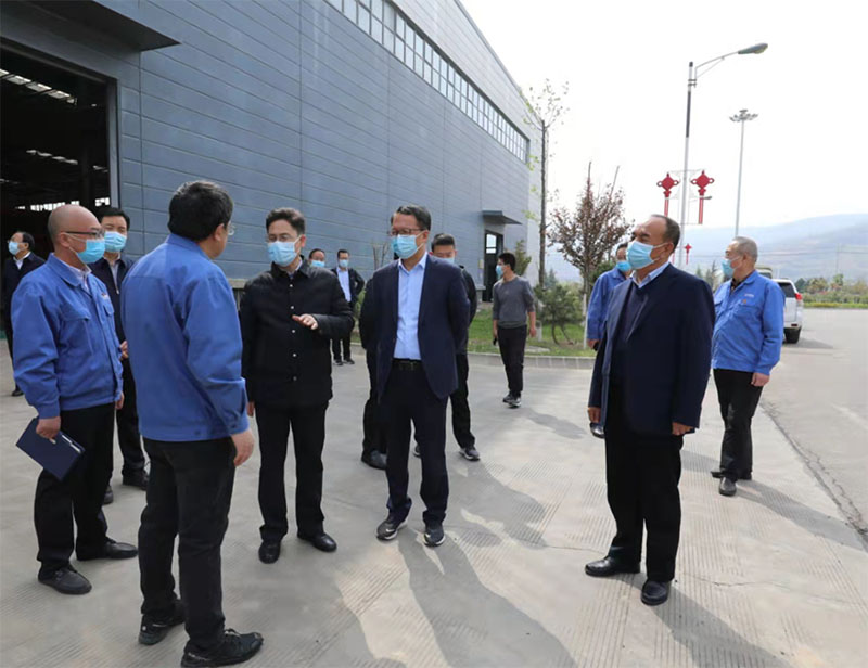 市長王國先一行調(diào)研星火機(jī)床公司復(fù)工復(fù)產(chǎn)工作