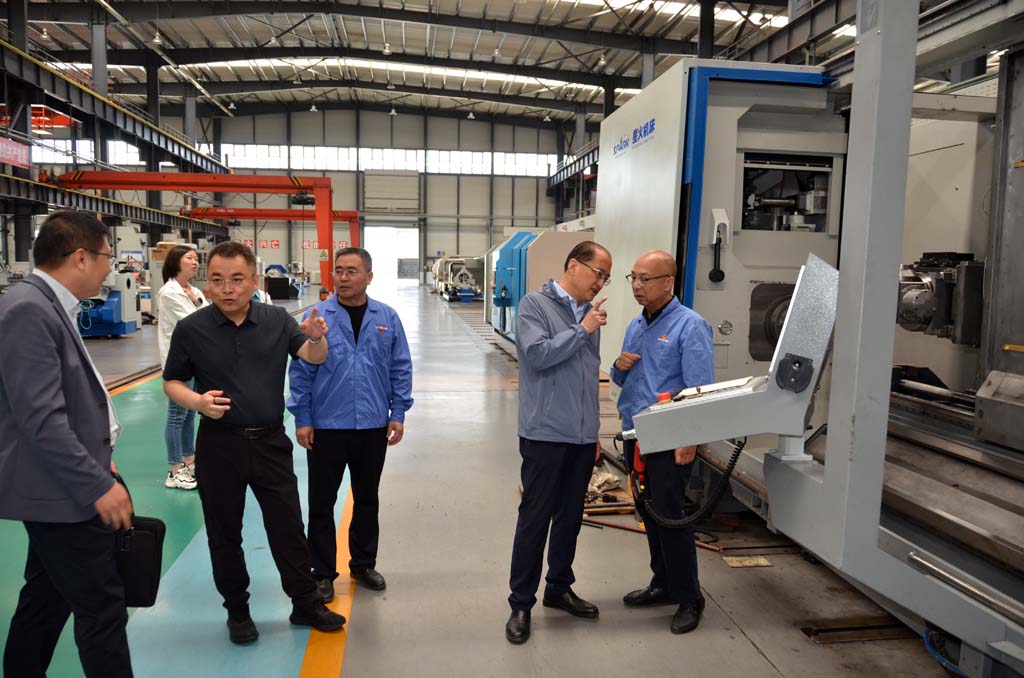 甘肅省總工會領導來星火機床公司考察調研